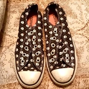 Tiny skulls converse sneakers